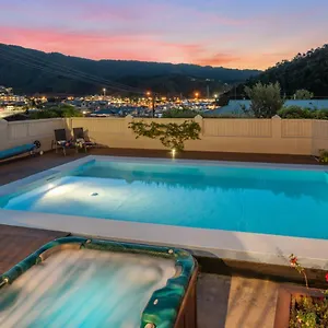  Apartment Fabulous With Private Spa Pool & Gym